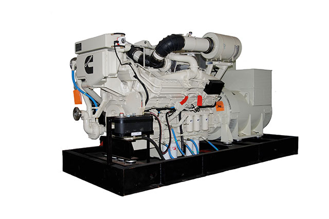 Générateur diesel pour moteur marin Cummins KTA19-M3 avec échangeur de chaleur